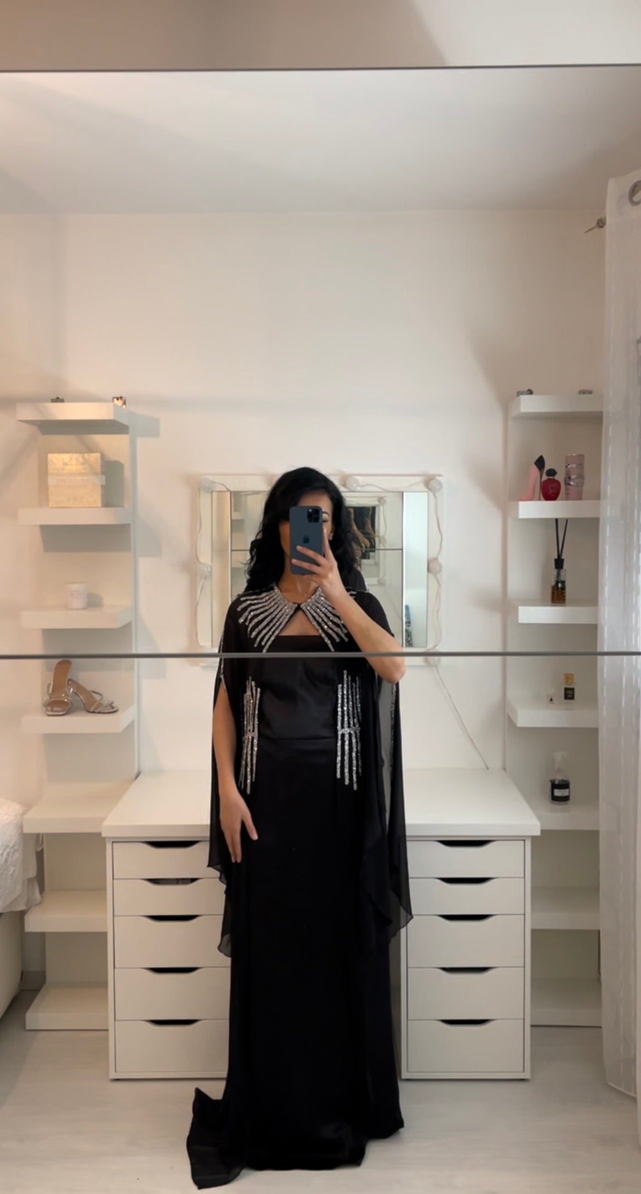 Schwarze Abaya