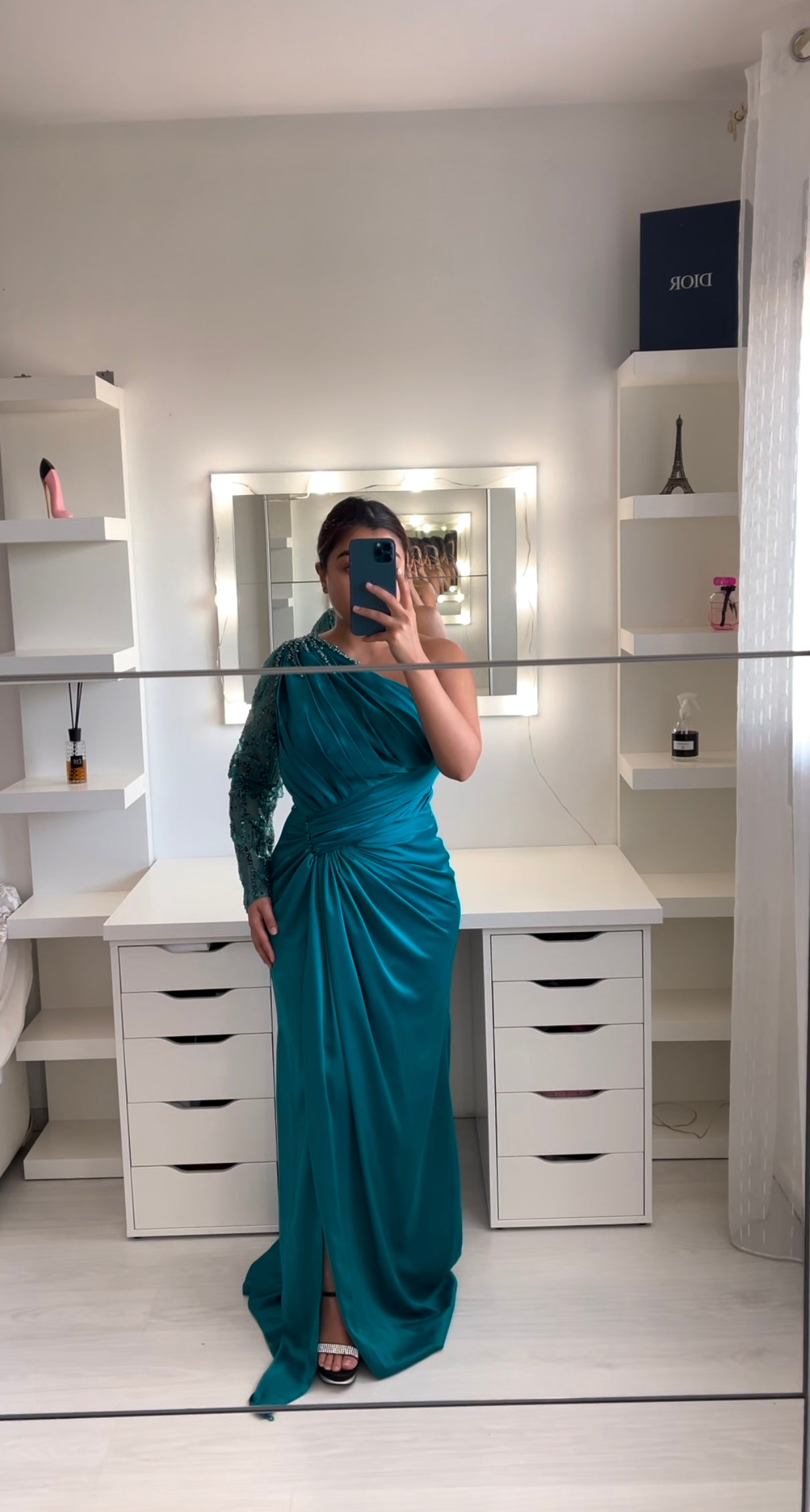Abby Abendkleid mit einem Ärmel