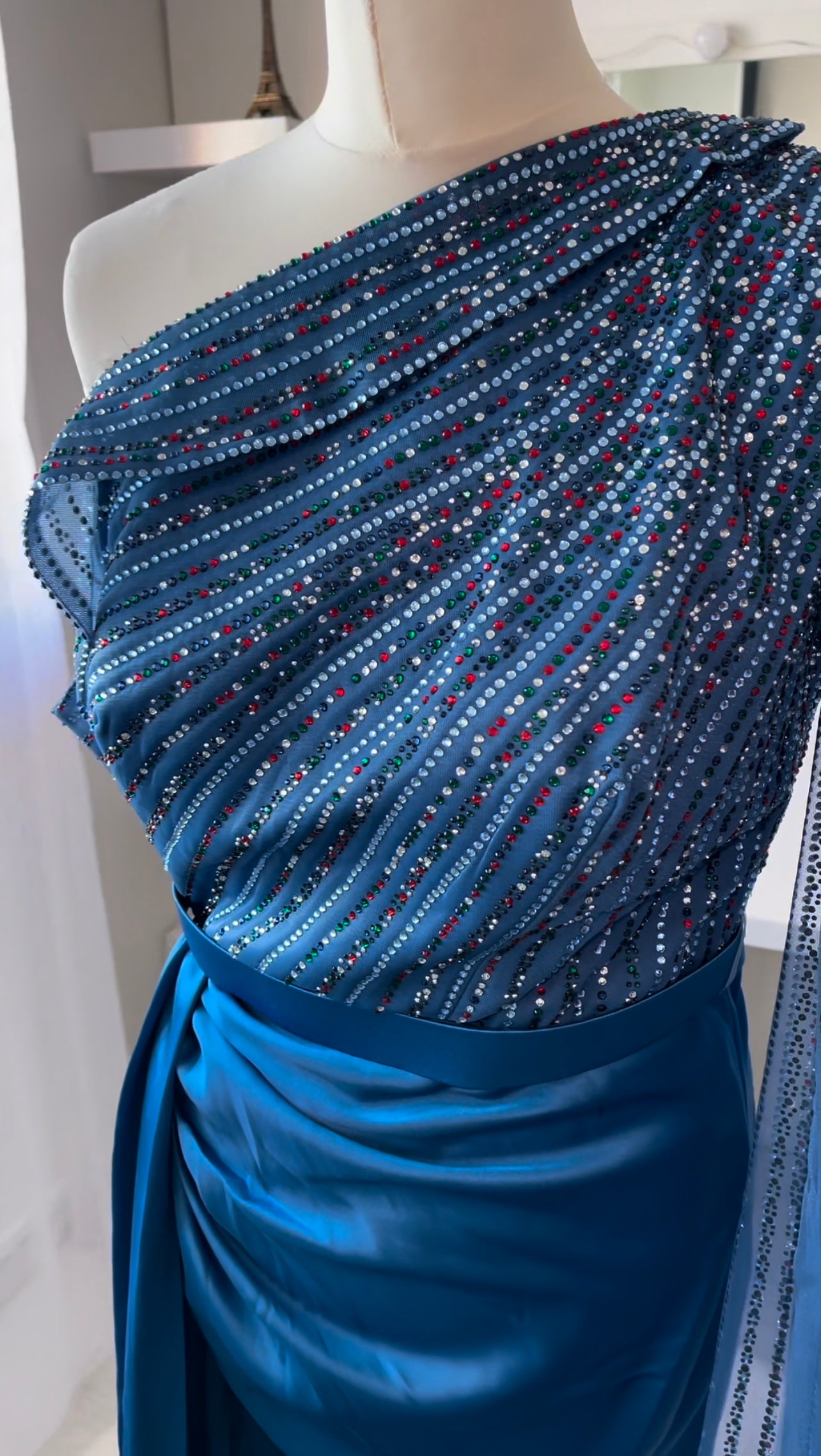 Robe de soirée asymétrique GLAM