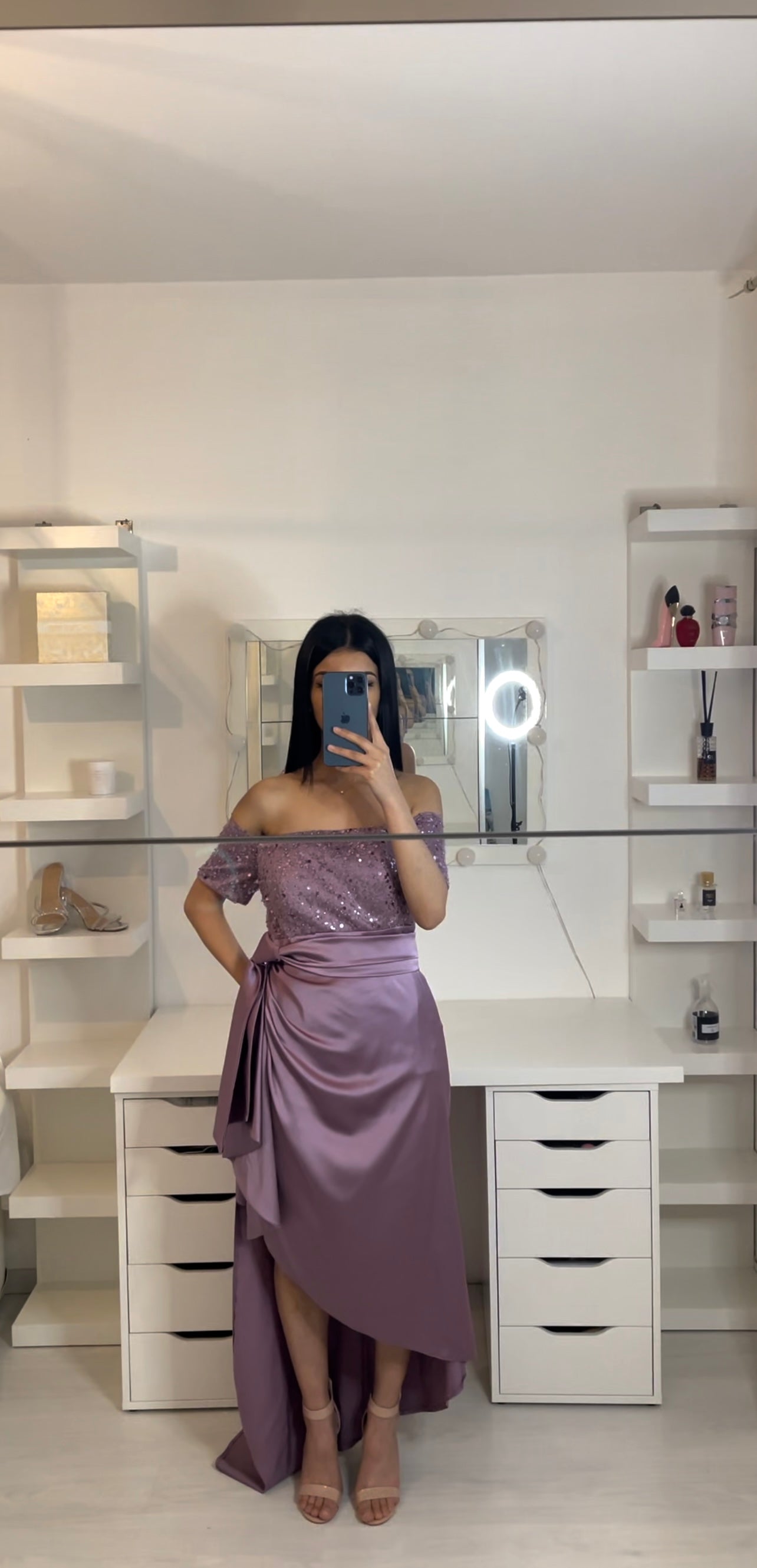 Robe Violette Coupe Asymétrique