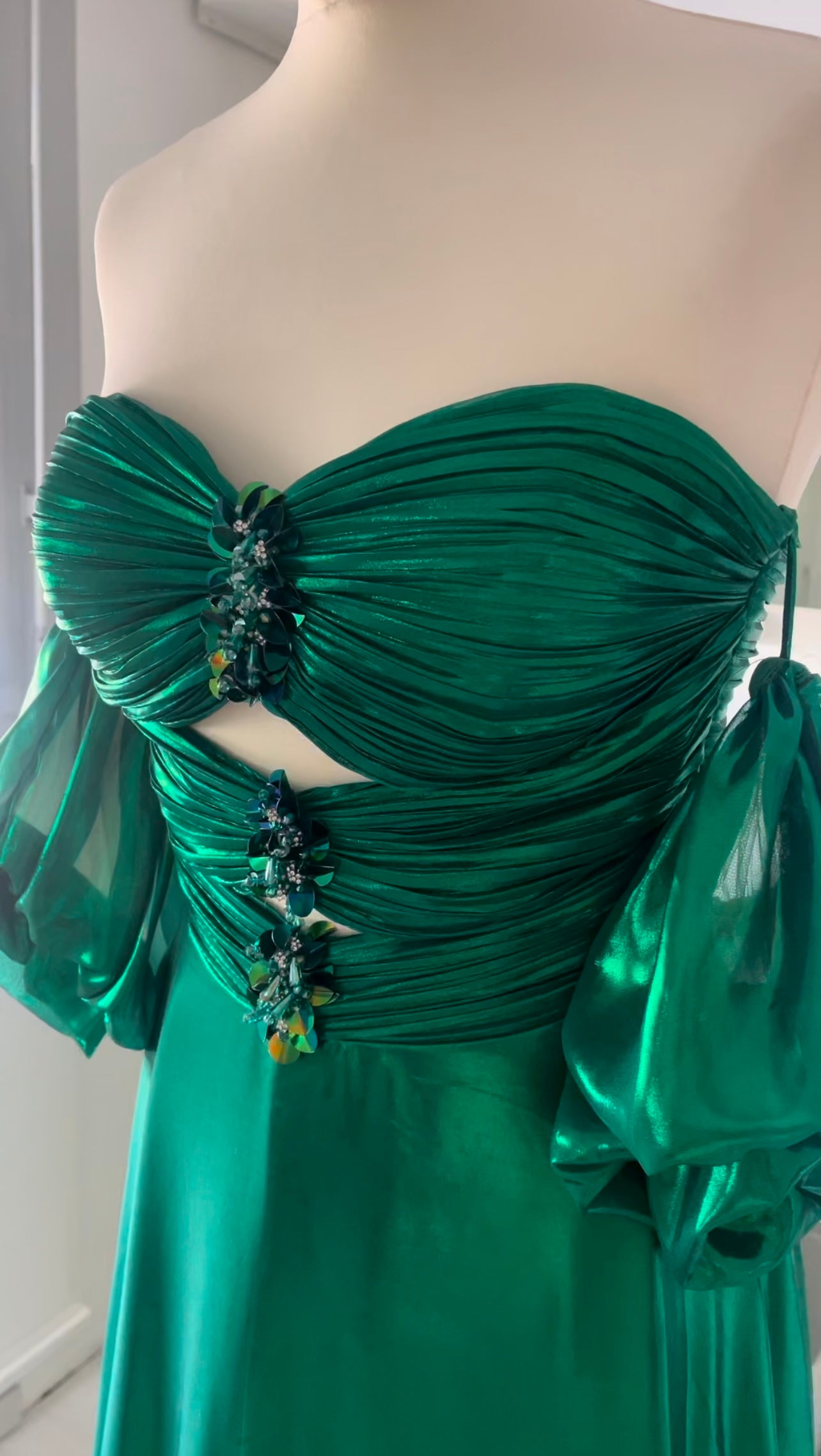 Cleopatra Abendkleid Perlgrün