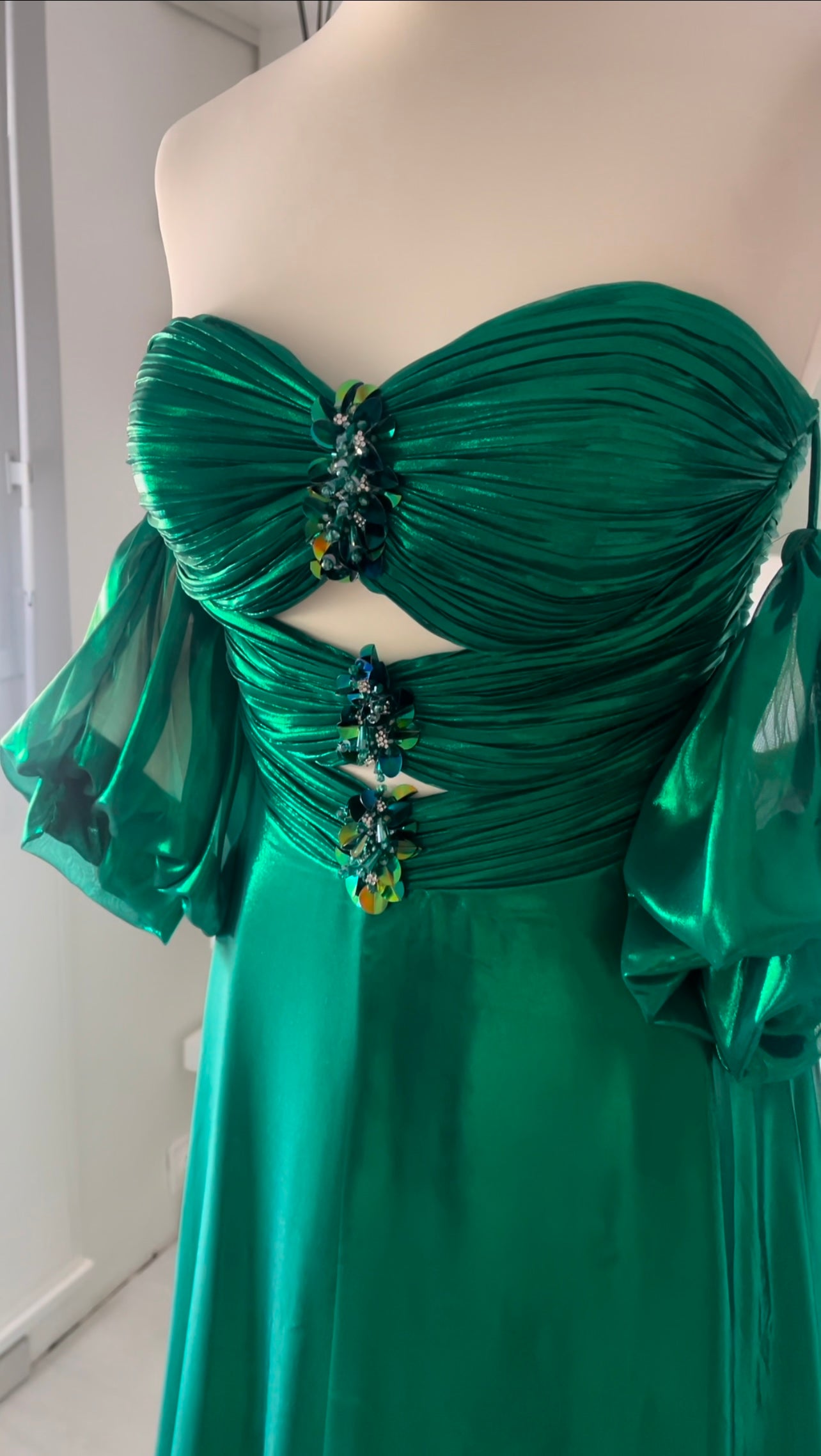 Cleopatra Abendkleid Perlgrün