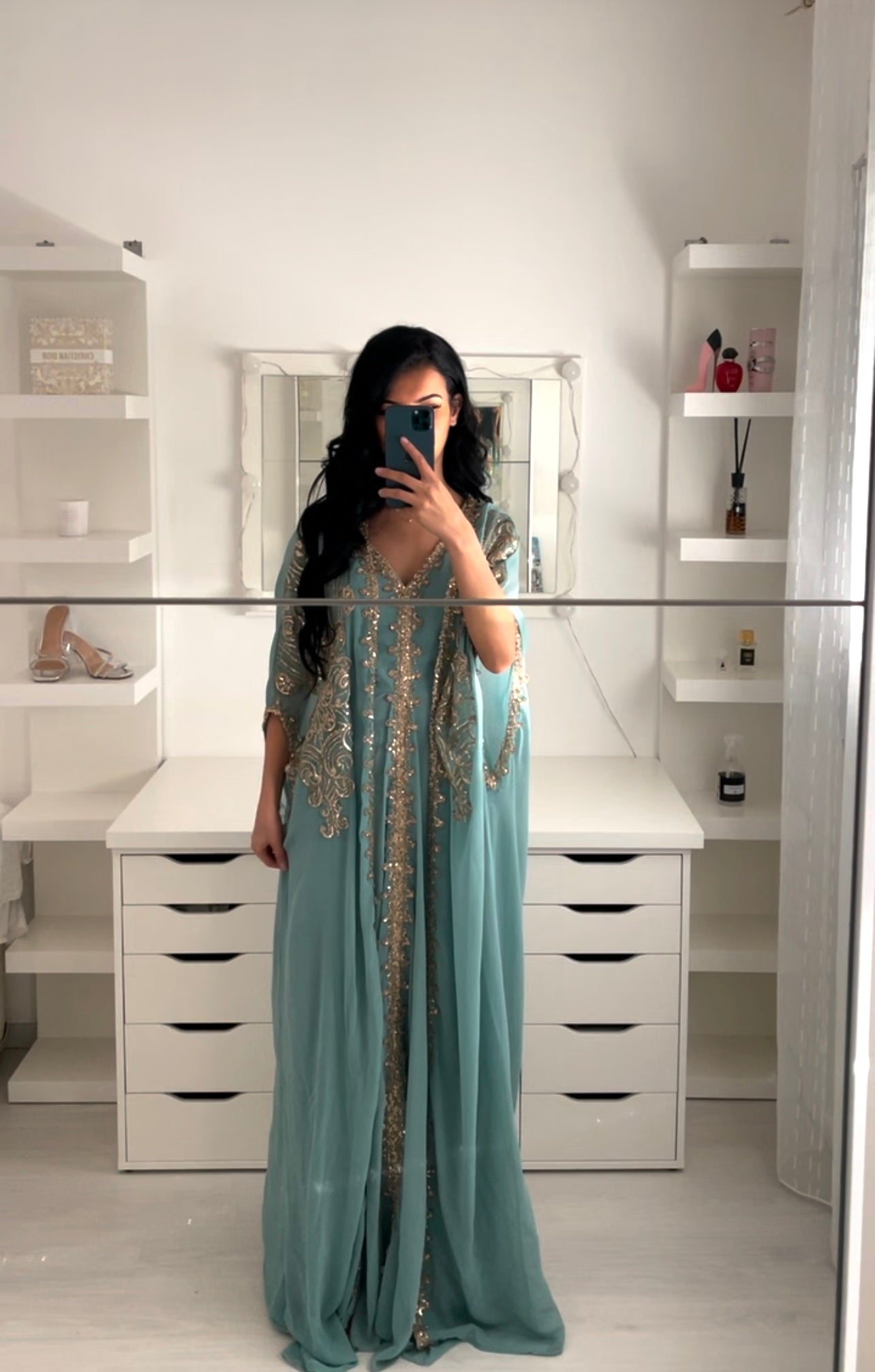 Wassergrüner Kaftan